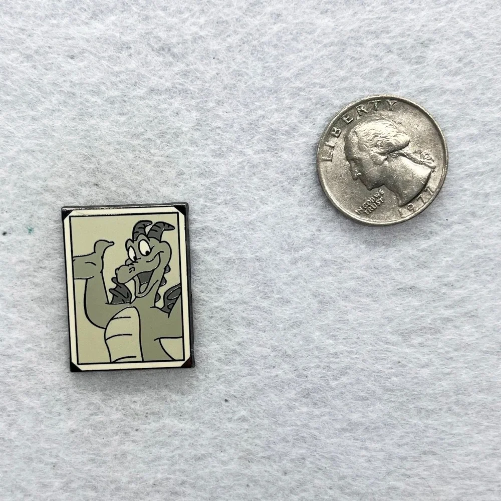🔮 5/$25 Disney‎ Figment Black And White Snapshot Pin